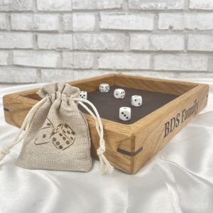 plateau de dés en bois